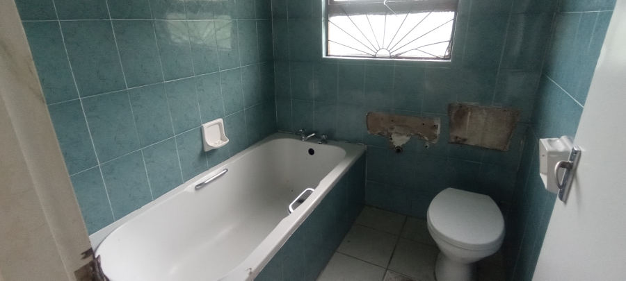3 Bedroom Property for Sale in Sunnyridge Eastern Cape